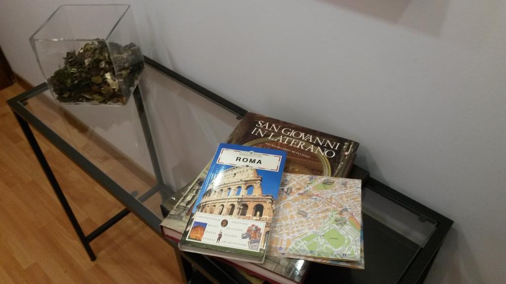 Lch-Lateran Charming House Appartement Rome Kamer foto